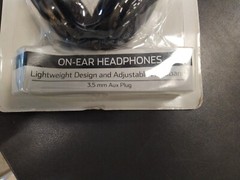 On Ear Headphones wired– 80- 18,000 Hz, 32 Ohms.– 3.5mm aux plug