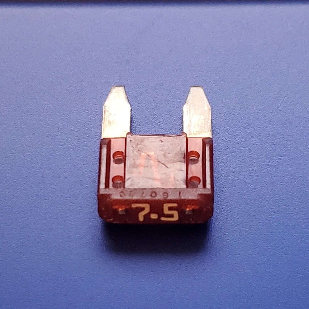 SHIPS FROM USA!! 2- Littelfuse Mini Automotive 7.5 Amp Blade Fuse – OEM QUALITY!