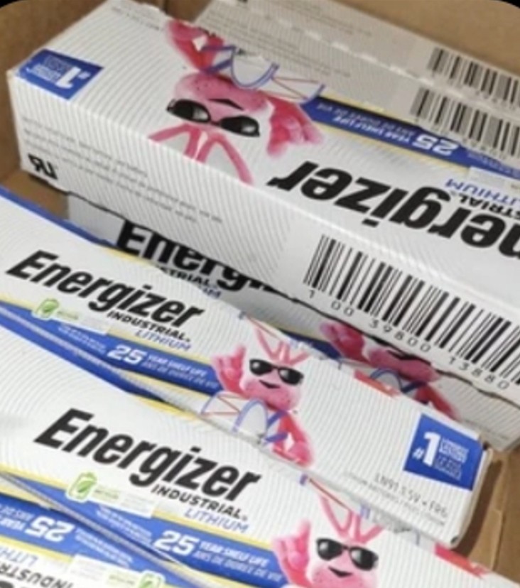 100 AA ENERGIZER INDUSTRIAL LITHIUM EXP 2045 NEW SEALED
