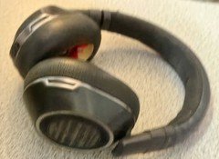 Plantronics Voyager 8200 Headphones B8200 UC Bluetooth USB-C Rechargeable TESTED