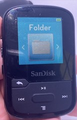 SanDisk Clip Sport Plus MP3 Player 32GB + Bluetooth +File storage – AM FM