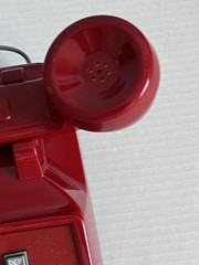Cortelco Red Analog Desk Telephone 250047-VBA-20M Retro Push Button Volume