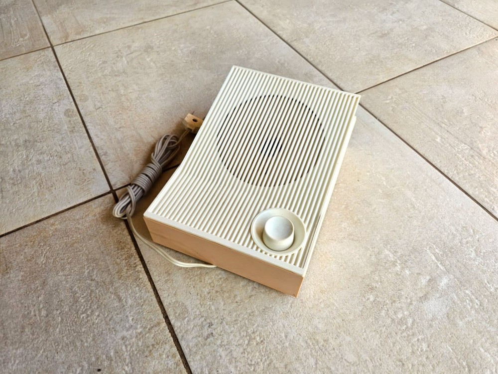 Radiotochka Soviet Union Radio Receiver Loudspeaker Public Broadcasting 1970s