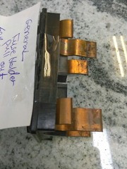 GENERAL Fuse Holder PULL OUT 60A 250V NO GROVE ON SIDE ( EH3