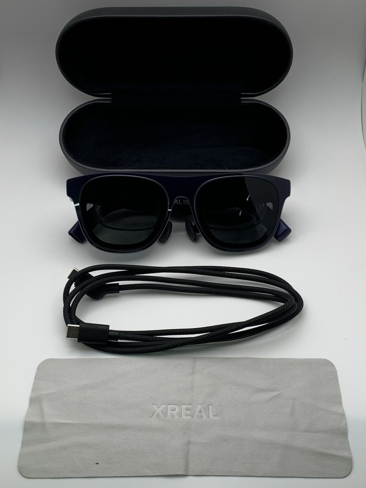 XREAL 1S AR/XR Smart Glasses AL1S Sound by Bose w/ Case