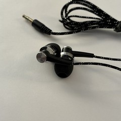 Black In-Ear Earbuds Stereo Tangle Free Braided Cable Cord Quality Sound Bass
