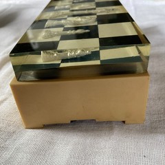 Vintage Windsor AM Radio Chess Lucite Hong Kong Untested