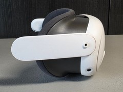 Meta Quest 3 Standalone VR Headset S3A -White, 128GB, Headset Read Ad