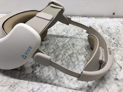 HTC VIVE 2Q27200 DEVELOPER KIT EDITION WITH VIVE FOCUS CONTROLLER TESTED WORKING
