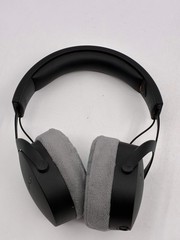 Beyerdynamic DT 700 Pro X Headphones Black – Used A