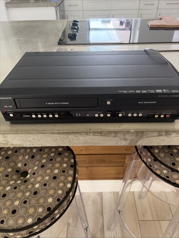 Magnavox ZV450MW8 DVD Recorder VCR Combo – 4-Head Hi-Fi Stereo – PARTS/REPAIR
