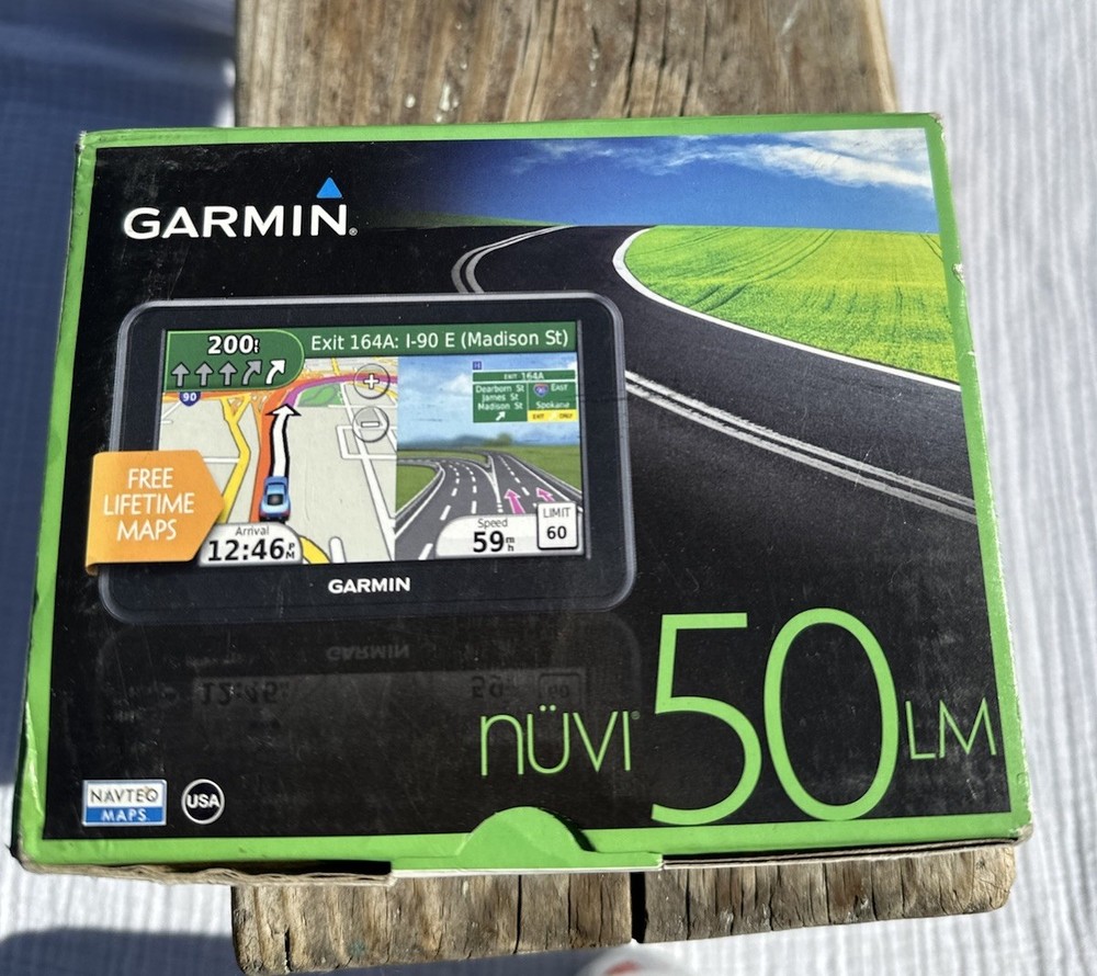 Garmin nuvi 50LM Automotive GPS 5″ Display Lifetime Maps Lane Assist NIB