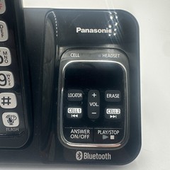 Panasonic KX-TGD560 Cordless Link2Cell 3 Handsets Answering Machine Bluetooth
