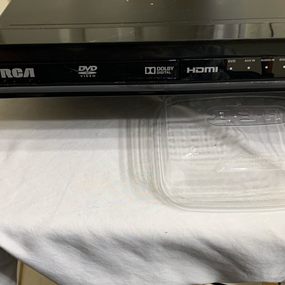 RCA RTD325W 5.1 Channel DVD Home Theater System HDMI Dolby Digital Remote 2014