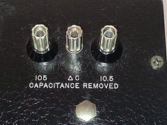 GENERAL CONCORD PRECISION CAPACITOR 722-ME, S/N 9132, 1962 U.S.A., IN WOODEN BOX