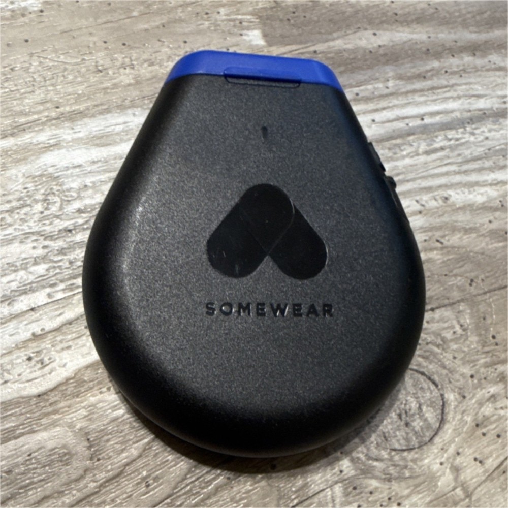 Somewear SWL-1 GPS Tracking Device Emergency SOS Black Blue MPN SWL-1