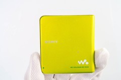 Sony MZ-E630 MD Minidisc Walkman (yellow GREEN) [26709] [DEMO / PLAYS]