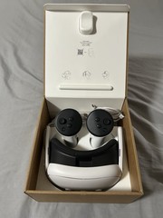 Meta Quest 3 512GB Standalone VR Headset 120Hz White/Black w/ Touch Plus