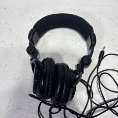 Tascam TH-02 Closed-Back Professional Studio Monitoring Headphones