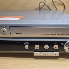 Panasonic DMR-ES35V DVD VCR Player Excellent Condition No Remote Works DVD RW