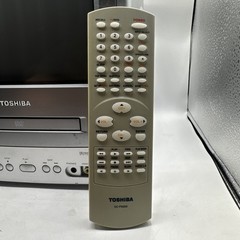 Toshiba MD9DP1 Portable 9-inch AC/DC Power CRT TV DVD Combo With Remote *Read*
