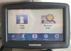 TomTom XL 4ET03 GPS Navigation System 4.5″ with Car Cord-Tested & Works.