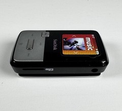 Sandisk Sansa Clip Zip 8GB MP3 Player FM Radio Voice Recorder Black New Unused