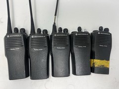 Lot Of 5,Motorola Radius CP200 AAH50RDC9AA1AN UHF Two-Way Radio ,AS Is