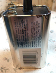 Vintage Eveready Classic Lantern Battery 6 Volts No. 509 UPC error 039800012487