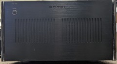 Rotel RMB-1585 1000W 5.0-Ch. Power Amplifier – Black – scratches