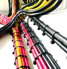 50ft 1/0 Gauge RED SNAKESKIN OFC Wire Strands Copper Marine Cable AWG