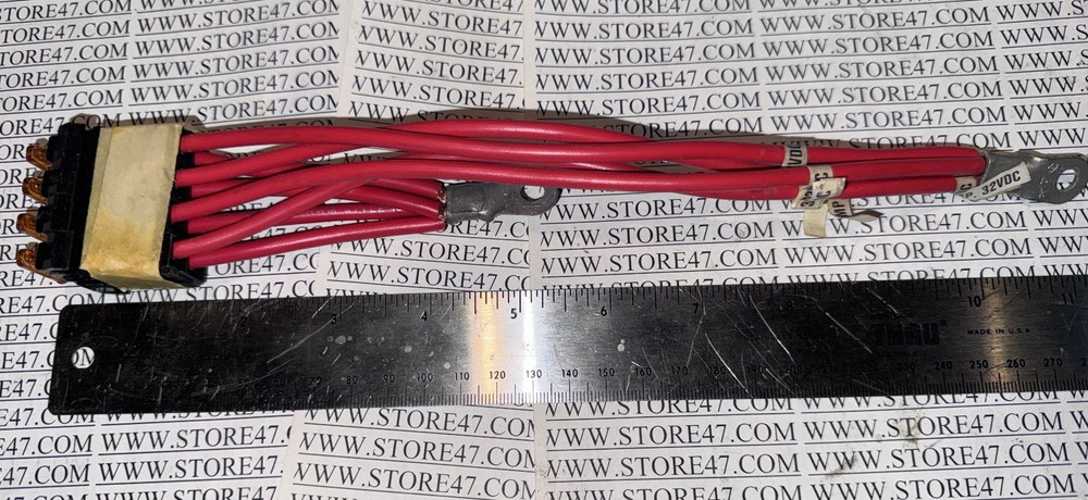 4 Blade Style Fuses Fuse Holder marked 40amp 32vdc with 10guage pigtails DIY