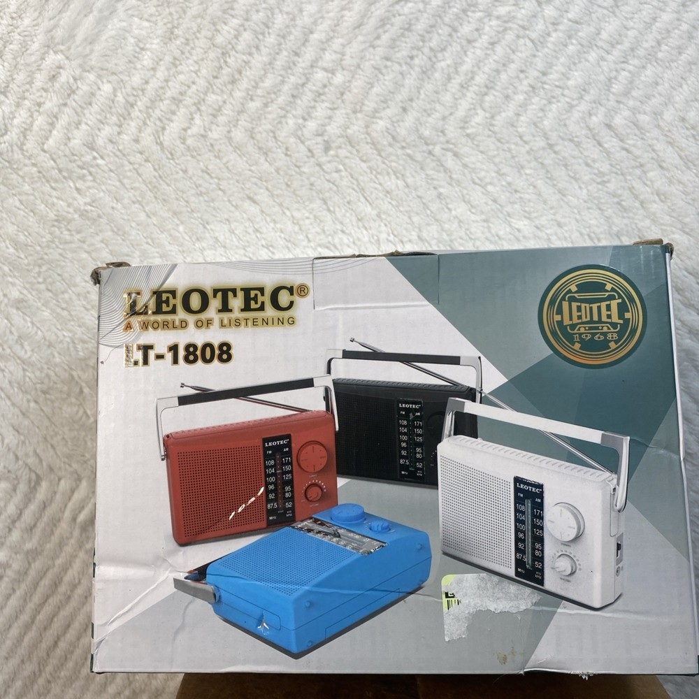 LEOTEC AM/FM Radio white Best Reception, AC or Battery Operated Portable Radio