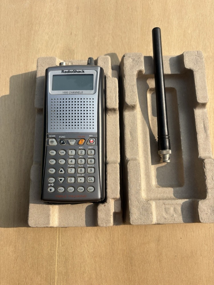 RadioShack PRO-97 Handheld Trunking Scanner 1000CH VHF/UHF NOAA SAME 20-527