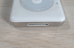 Apple iPod Classic 4th Generation 20GB White A1059 For Parts Repair Click Wheel