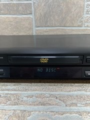 Panasonic DVD-RV31 DVD Video CD Player AC 120V with Optical Cable