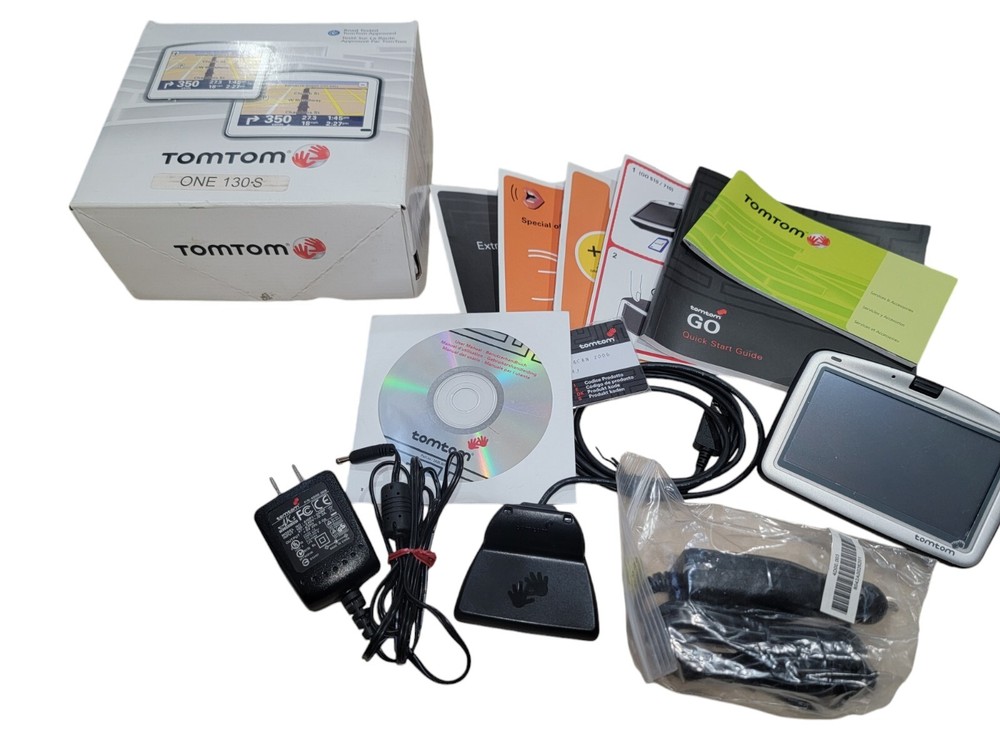 TomTom GO 910 GPS Navigator Bundle USA Europe Maps 4″ Screen PARTS REPAIR ONLY