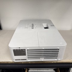Hitachi CP-WU5505 Projector 2 Lamp Hours