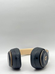 Beats by Dr. Dre Studio3 Wireless Over-Ear Headphones Black Gold Case and Cables