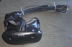 HTC Vive VR Virtual Reality Headset Bundle – *READ