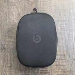 Beats by Dr. Dre Headphone Carrying Case Black Soft Shell BEATS NOT INCLUDED