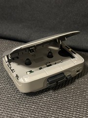 Sony Walkman WM-FX141 Cassette Tape Player and AM/FM Radio Tested and Working
