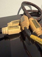 HiDiamond Reference Black Gold RCA Interconnect Cable 1mt