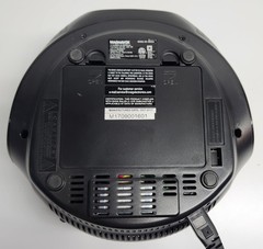 Magnavox MD6923 CD Player AM/FM Radio Aux In AC or Battery Powered TESTED WORKS