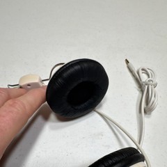 WeSC Wired Over-Ear Headband Headphones 3.5mm Jack Adjustable White/Black