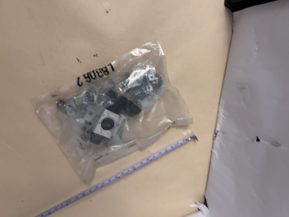 Sealed Set Black/silver color connectors tools unbranded unk #183062