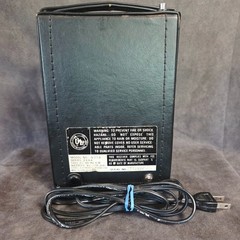 Vintage Lloyd’s N710 AM FM Portable Radio Hong Kong FM Works AS-IS