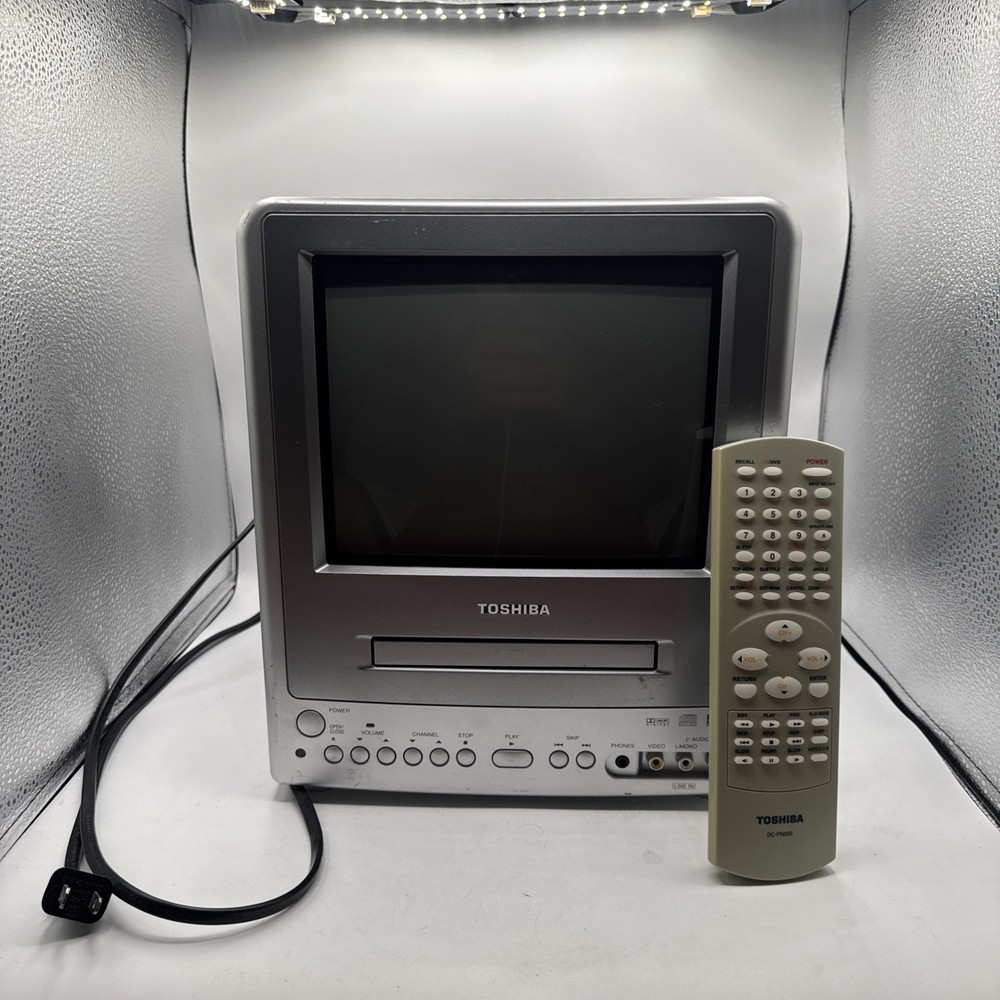 Toshiba MD9DP1 Portable 9-inch AC/DC Power CRT TV DVD Combo With Remote *Read*