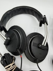 Fostex T20 Stereo Headphones Adjustable Headband Ear-Pad Black 6.35mm pair