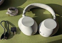 SONY WH-1000XM6 Wireless Noise Canceling Headphones w/ CASE – SILVER #VG